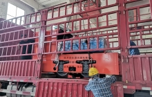 礦用電機(jī)車車架側(cè)板上有幾個(gè)孔？