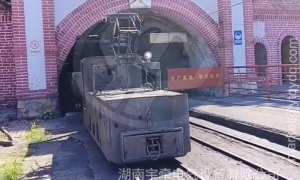 7噸架線式湘潭電機(jī)車現(xiàn)場(chǎng)視頻