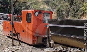 井下電機(jī)車影響牽引力的因素有哪些？